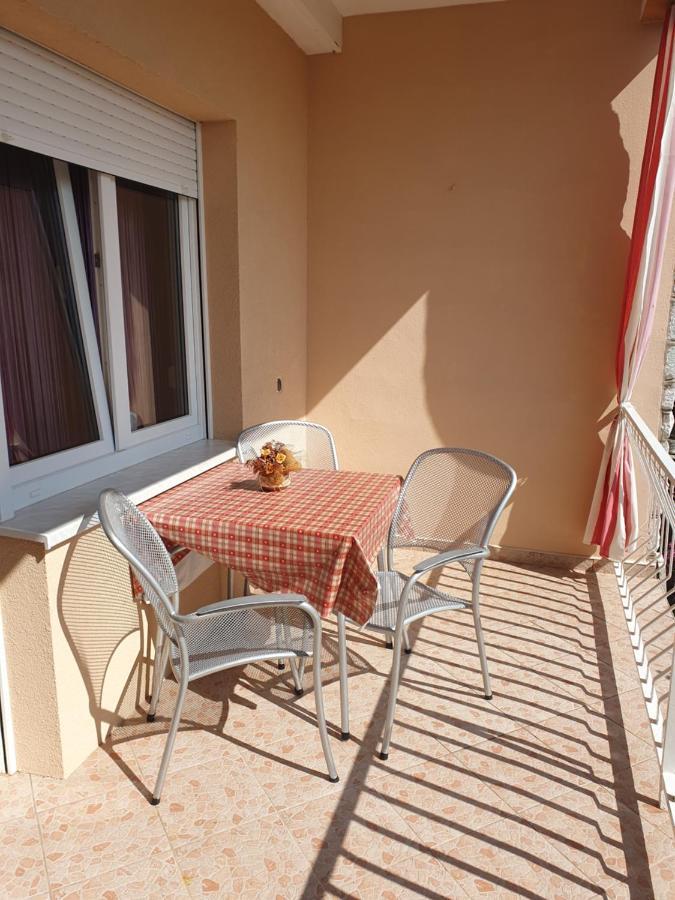 Senka Dramalj Exterior foto
